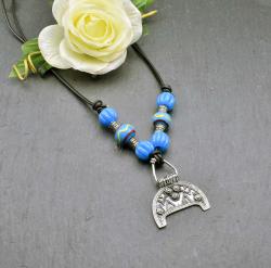 Lunula Glasperlenkette für die Wikingerin mit blauen Glasperlen